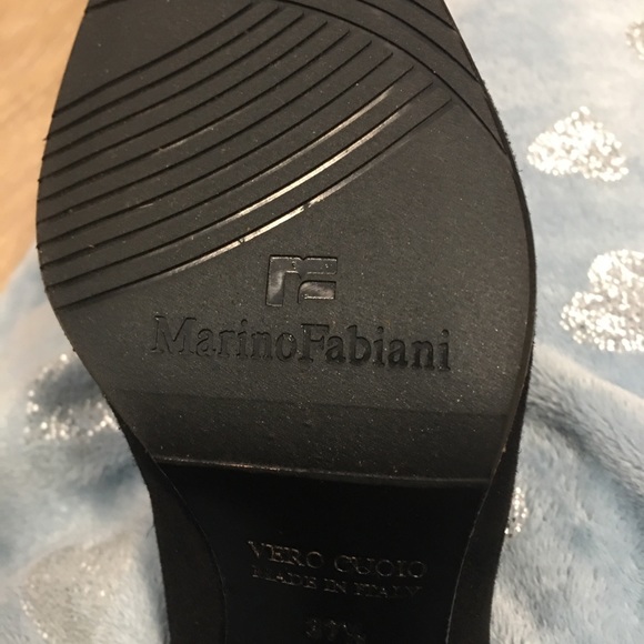 Booths - Picture 5 of 5